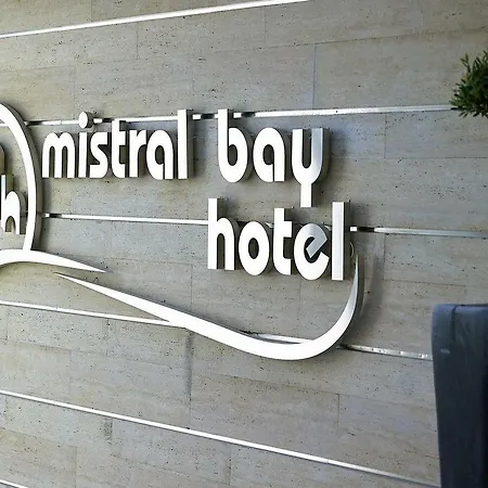 Mistral Bay 4*